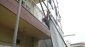 青梅市　鉄骨ブロック造3階建てアパート解体工事3
