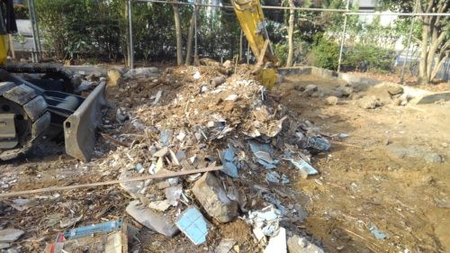 日野市　木造解体工事3　下ゴミ処理作業、基礎撤去工事